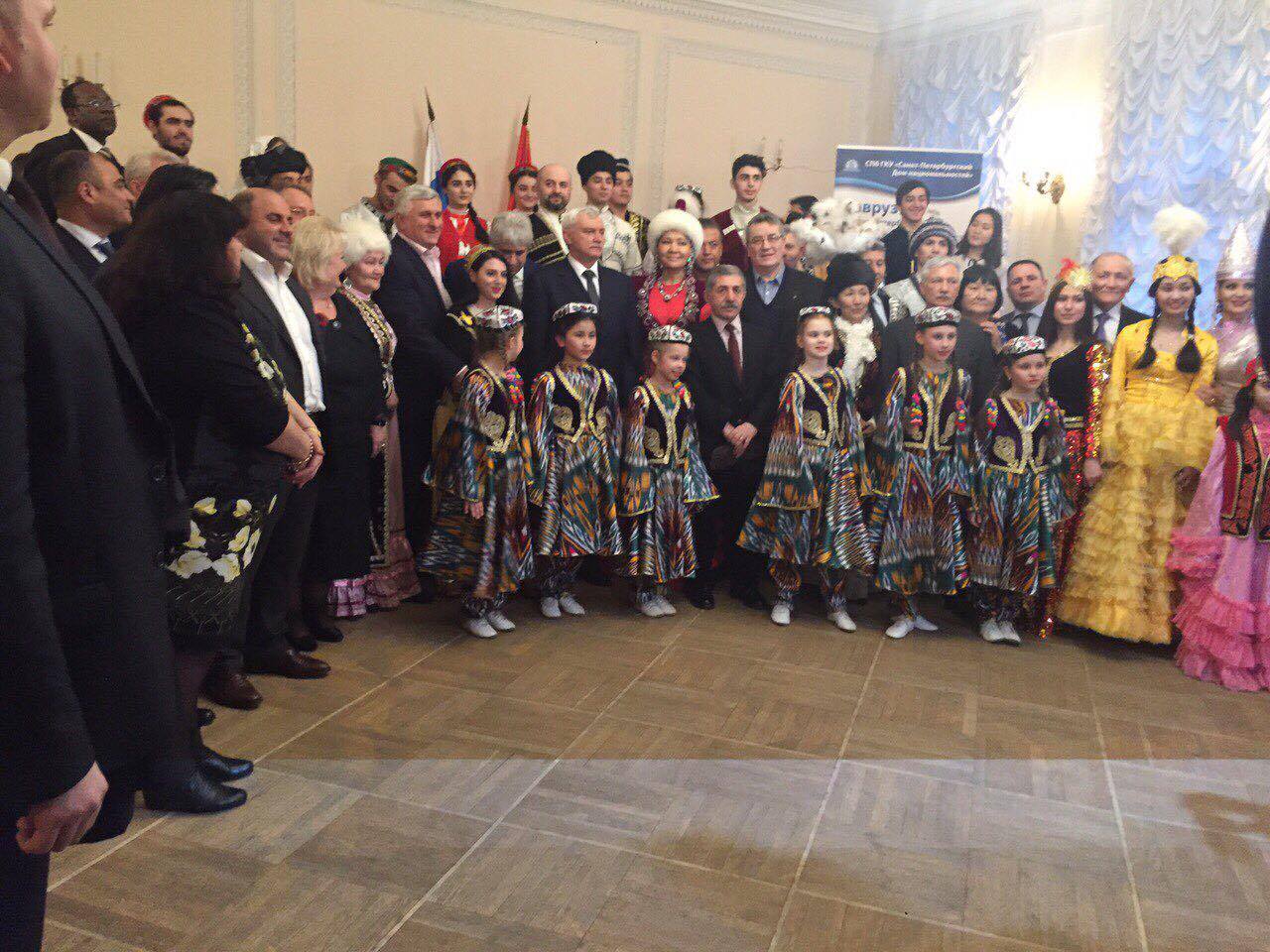 Kürt Kültür motifleri sergisine Ruslardan büyük ilgi